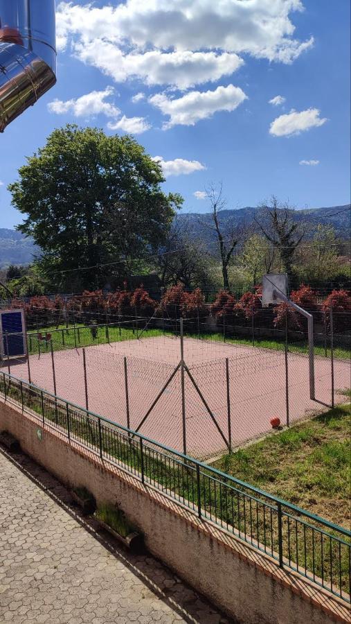 Il Moscardino Country Resort Serra San Bruno Luaran gambar