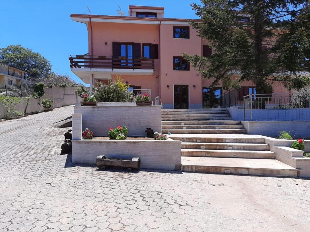 Il Moscardino Country Resort Serra San Bruno Luaran gambar