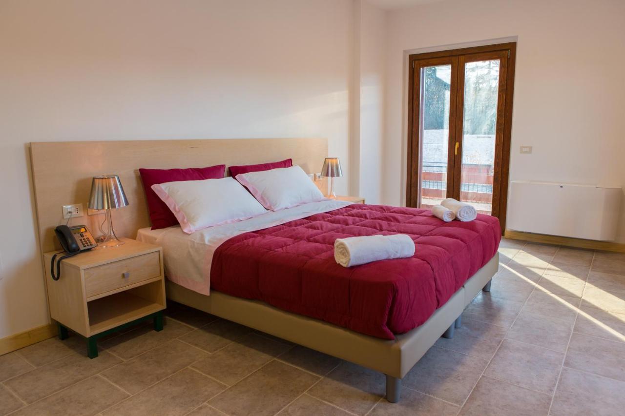 Il Moscardino Country Resort Serra San Bruno Luaran gambar
